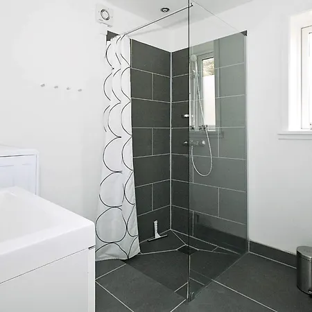 5 Person In Harboore